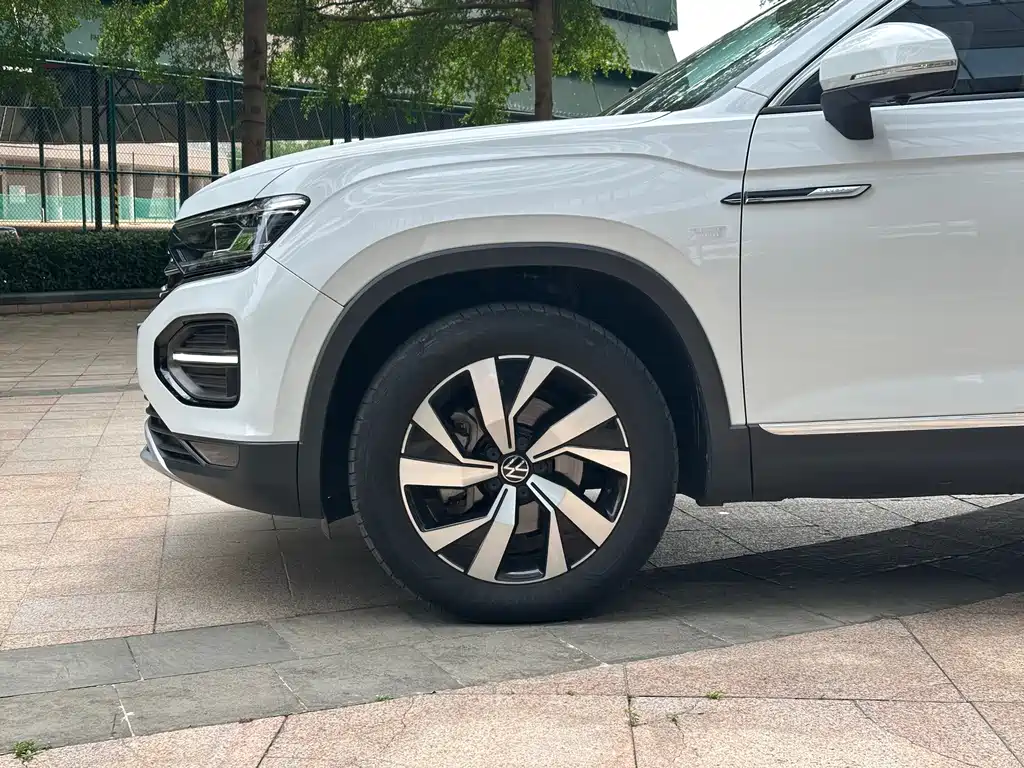 Tayron 330 TSI 2 WD 3 Anniversary Limited