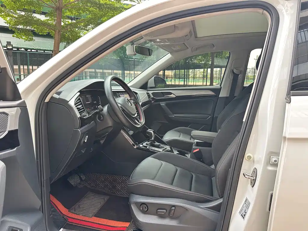 Tayron 330 TSI 2 WD 3 Anniversary Limited