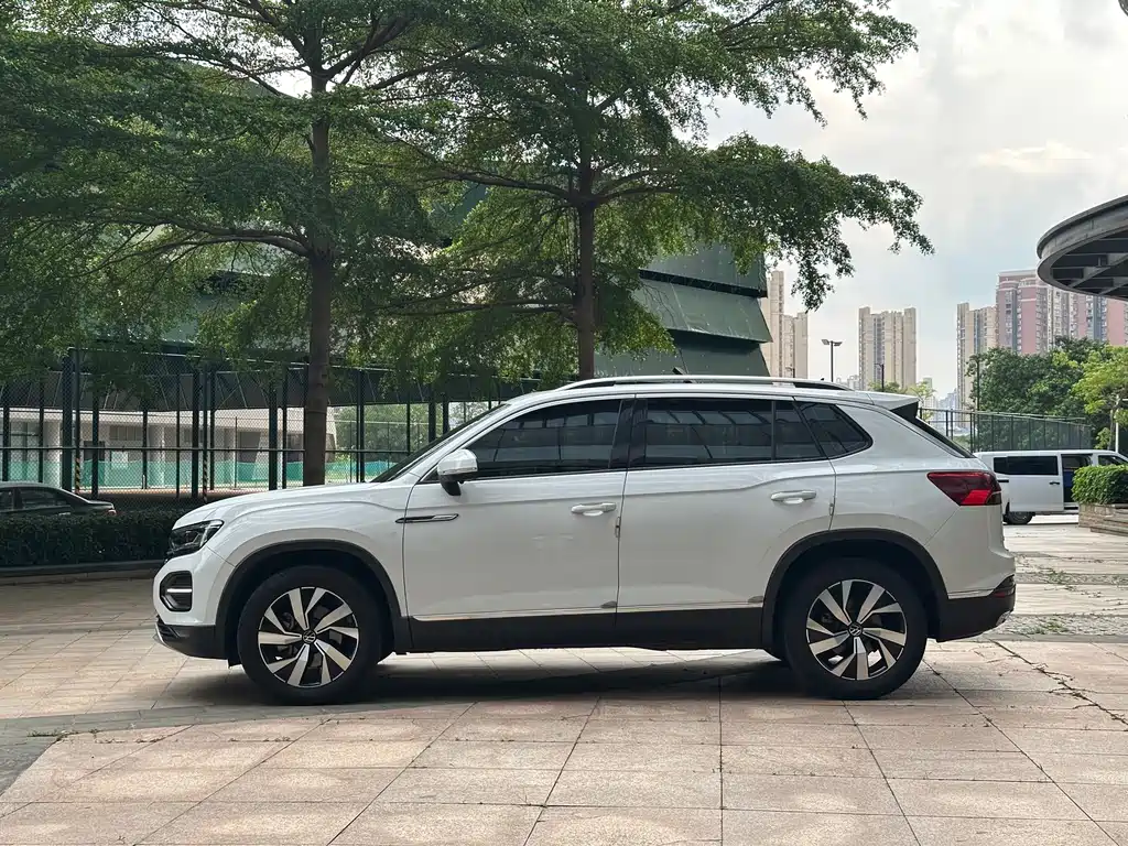 Tayron 330 TSI 2 WD 3 Anniversary Limited