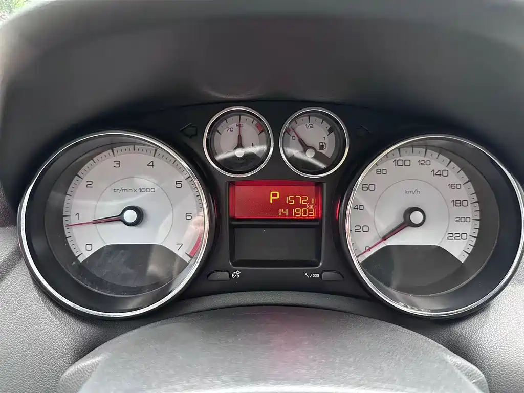 Peugeot 308 Pleasure Classic 1.6 L Auto Superior Style