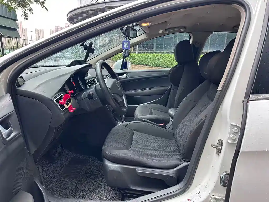 Peugeot 308 Pleasure Classic 1.6 L Auto Superior Style