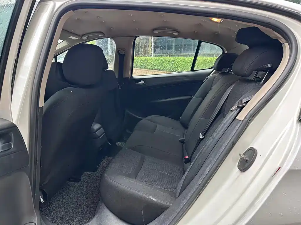 Peugeot 308 Pleasure Classic 1.6 L Auto Superior Style