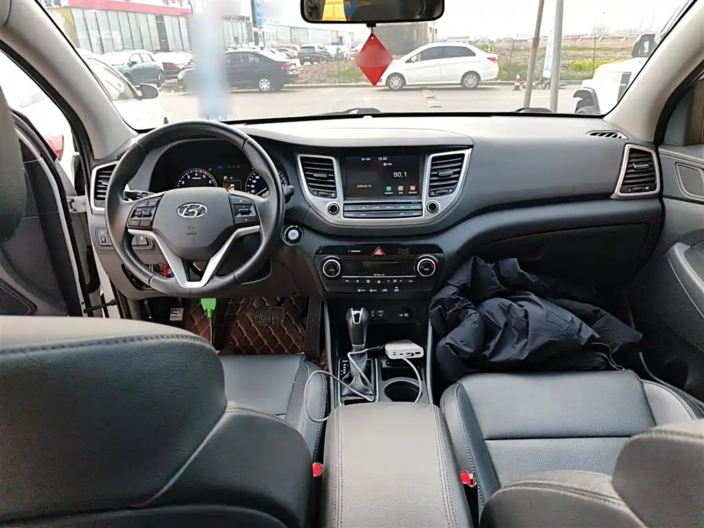 Tucson 1.6 T DCT 2 WD 15 Anniversary Special Edition