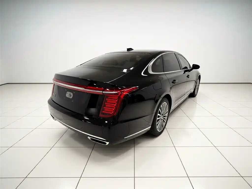Hongqi H9 2.0 T Connected Flagship