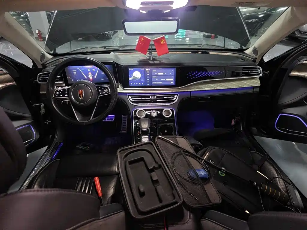 Hongqi H9 2.0 T Connected Flagship
