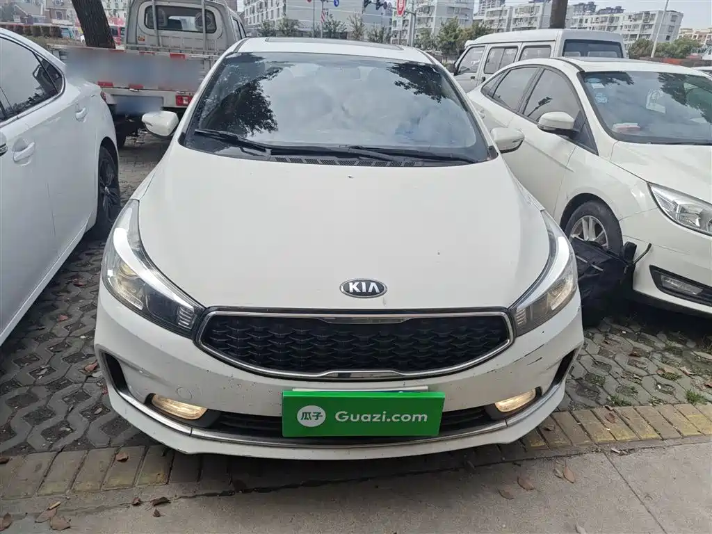 Kia K3 1.6 L Manual GLS