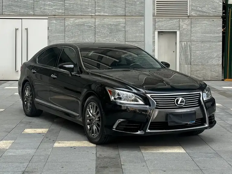 Lexus LS 460 L Luxury