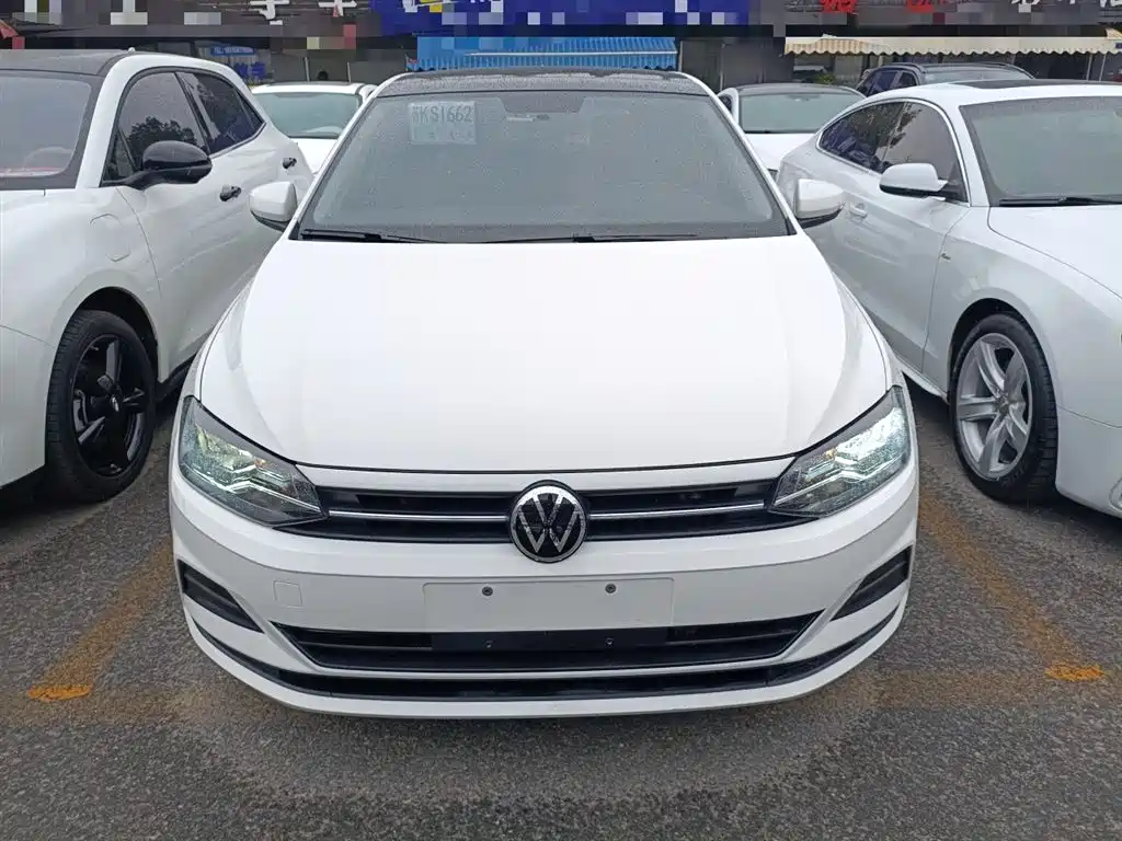 Polo Plus 1.5 L Auto Colorful Tech