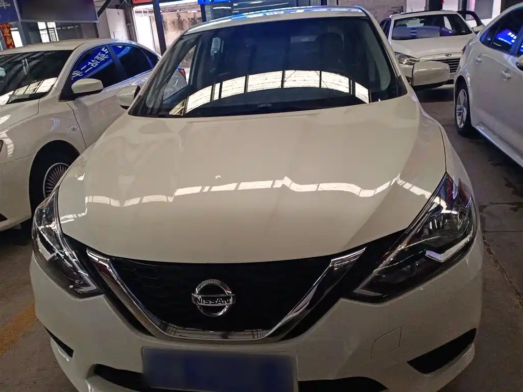 Sylphy Classic 1.6 XE CVT Comfort