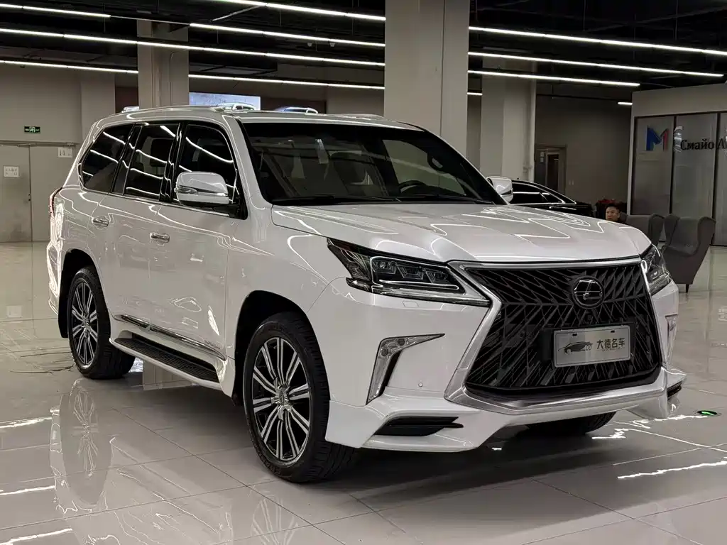 Lexus LX 570 Peak Special Edition