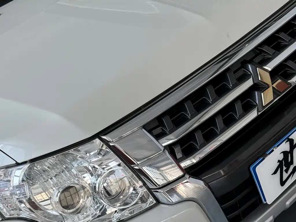 Pajero (Import) 帕杰罗进口 2020款 3.0 L 自动尊贵版