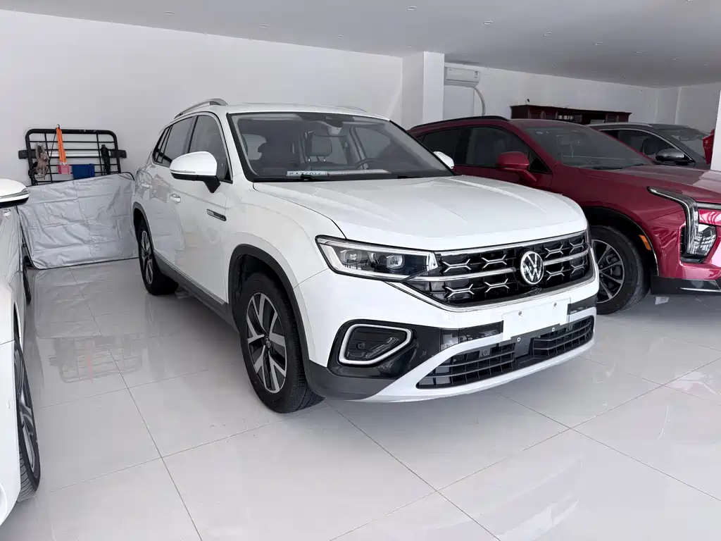 Tayron 330 TSI 2 WD Luxury Plus Advanced