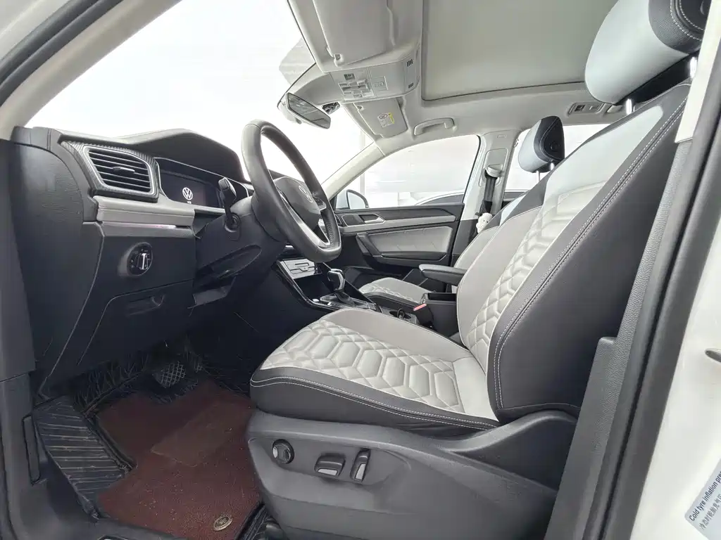 Tayron 330 TSI 2 WD Luxury Plus Advanced
