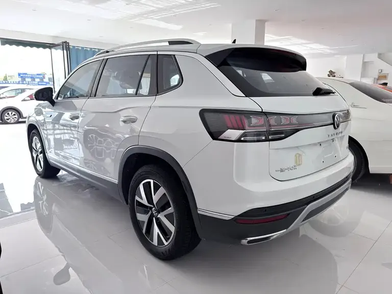 Volkswagen Tayron 330 TSI 2 WD Luxury Plus Advanced