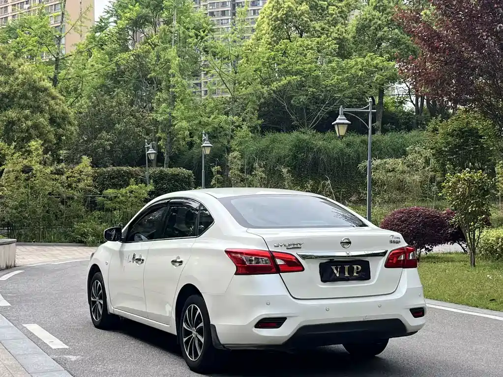 Sylphy Classic 1.6 XE CVT Comfort