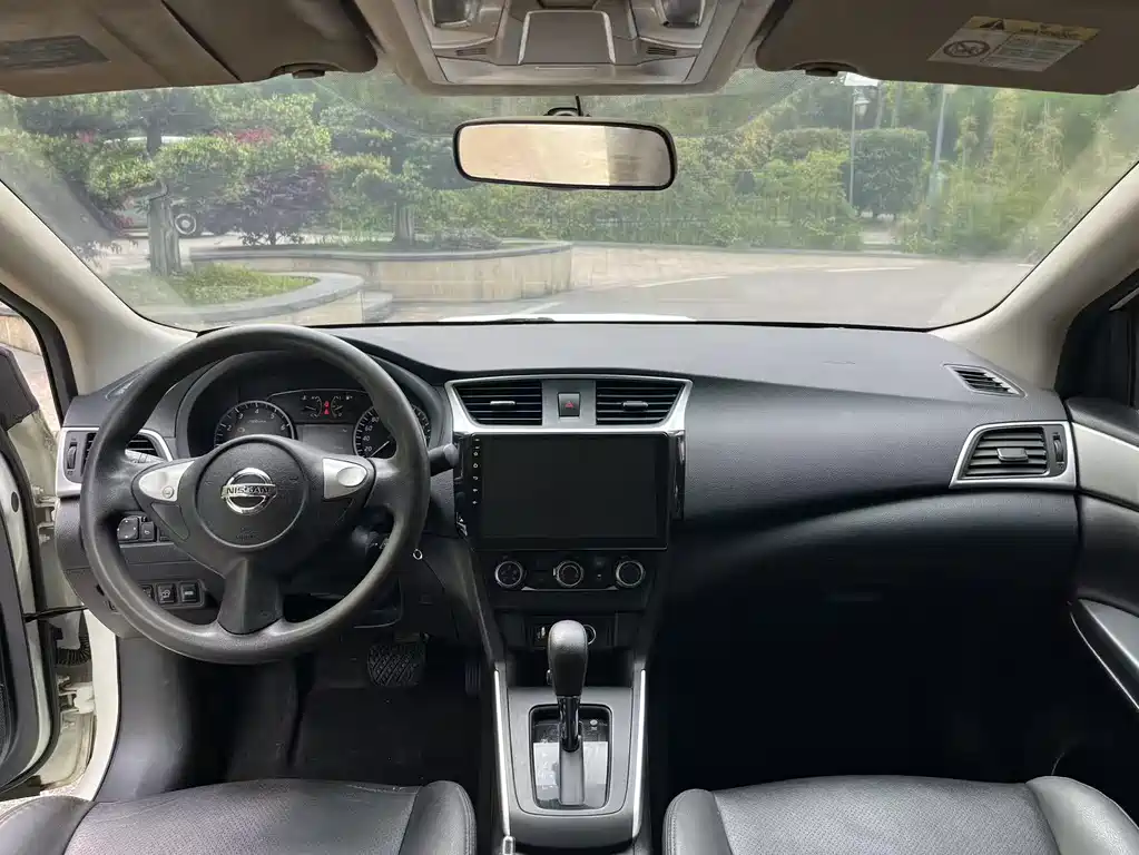 Sylphy Classic 1.6 XE CVT Comfort