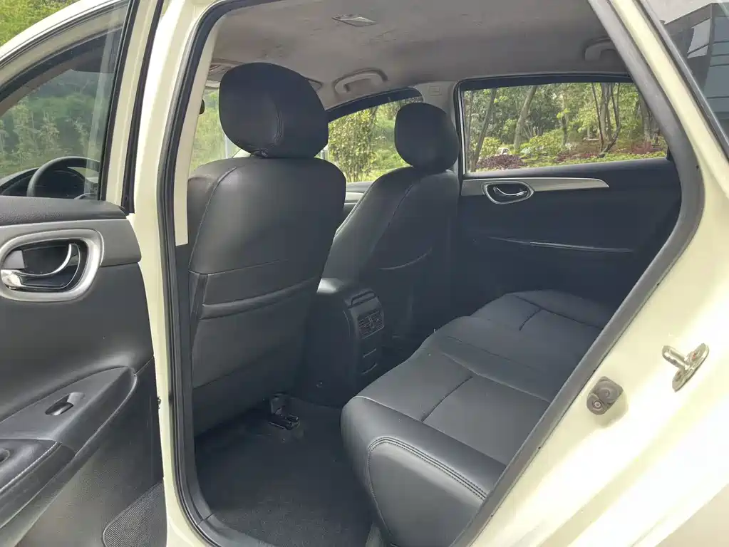 Sylphy Classic 1.6 XE CVT Comfort