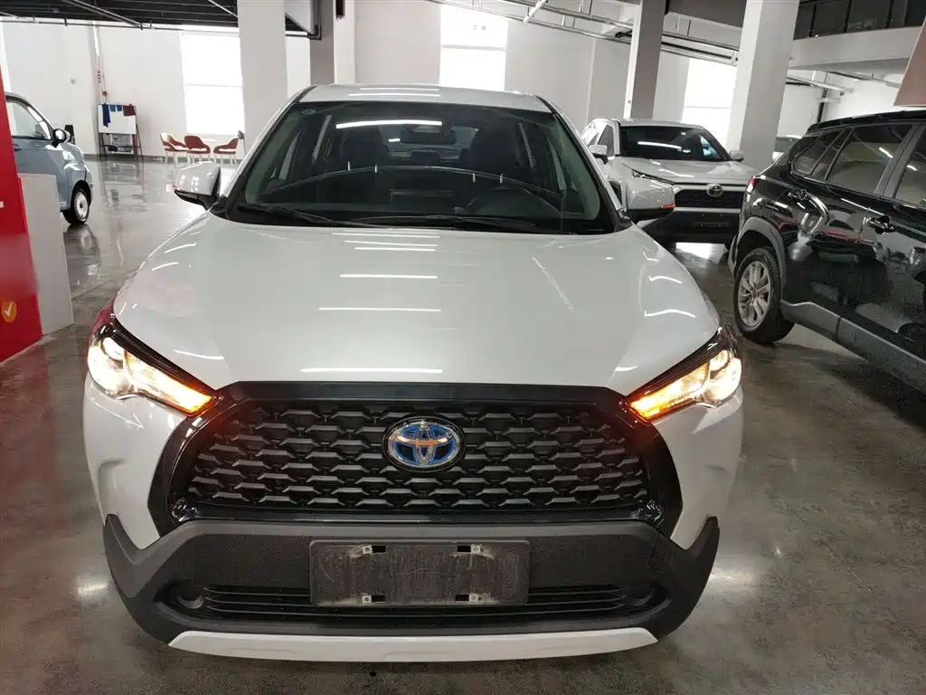 Corolla Cross Dual Engine 2.0 L Pioneer