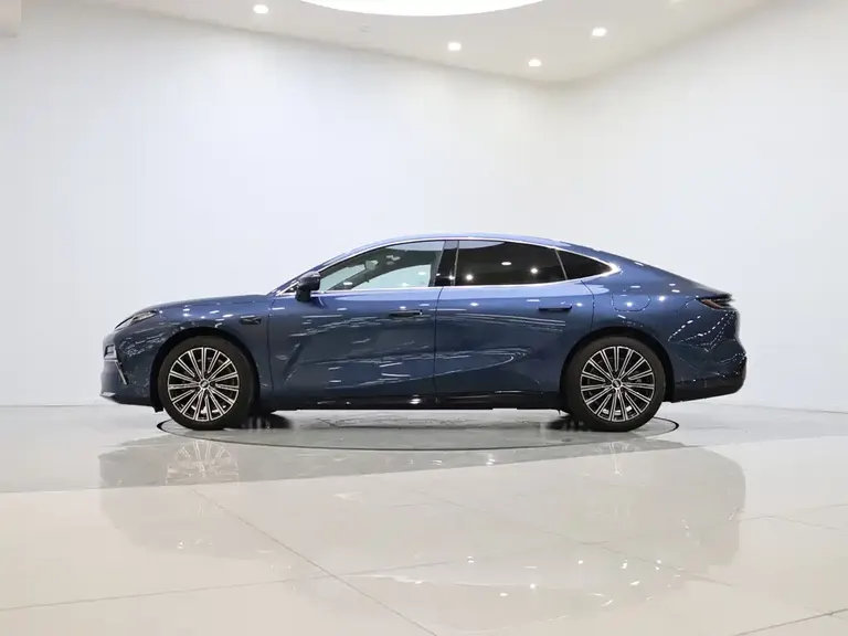 Geely Galaxy Xingyao 8 130 km EM-P Starship