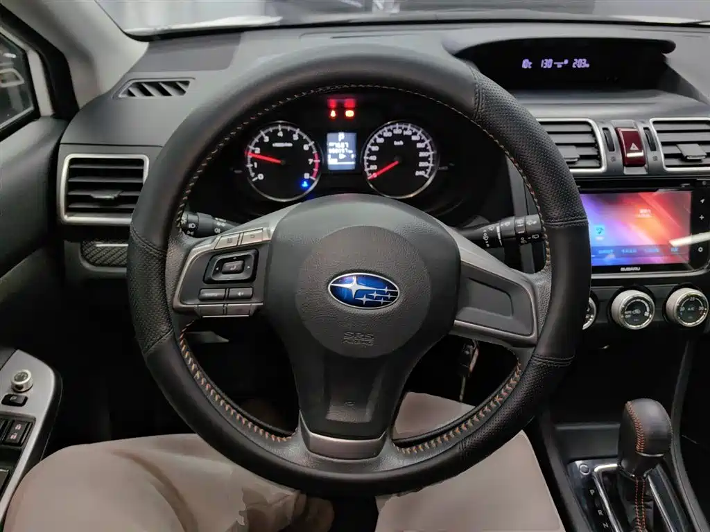Subaru XV 斯巴鲁XV 2015款 2.0 i 特装运动版