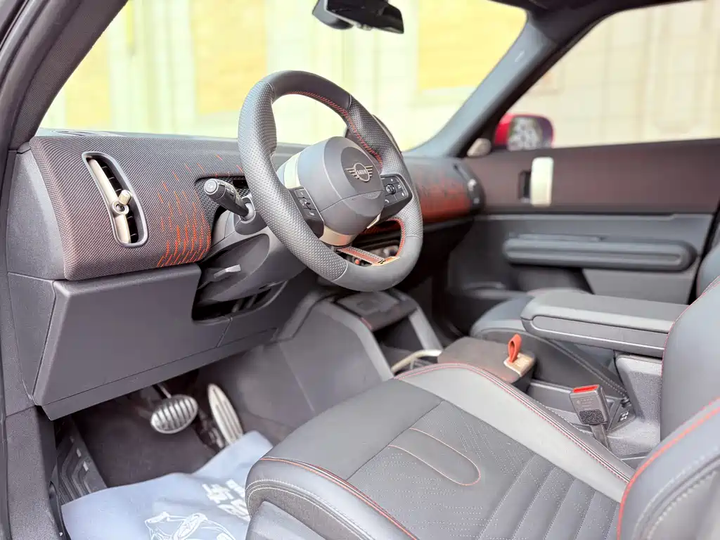 MINI JCW Countryman 2.0 T JOHN COOPER WORKS