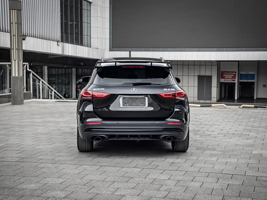 Mercedes-Benz GLA AMG AMG GLA 35 4 MATIC