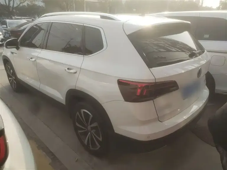 Volkswagen Tharu 280 TSI 2 WD Luxury CN-V