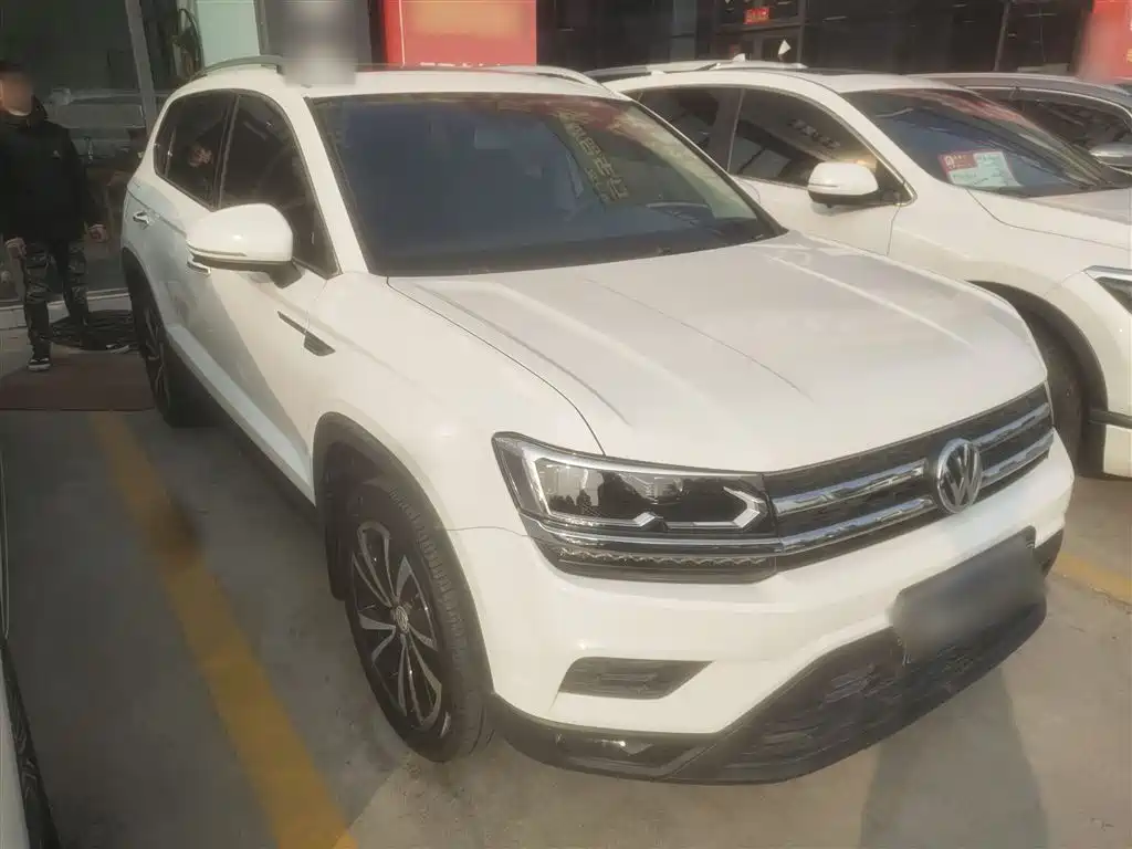 Tharu 280 TSI 2 WD Luxury CN-V