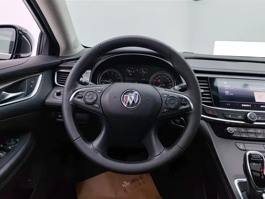 LaCrosse 552 T Luxury