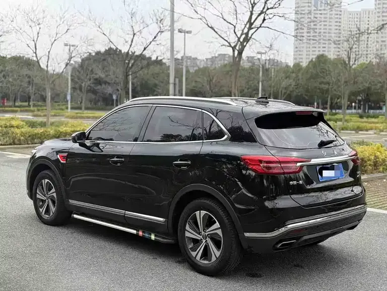 Hongqi HS5 2.0 T Connected Flagship Enjoyment