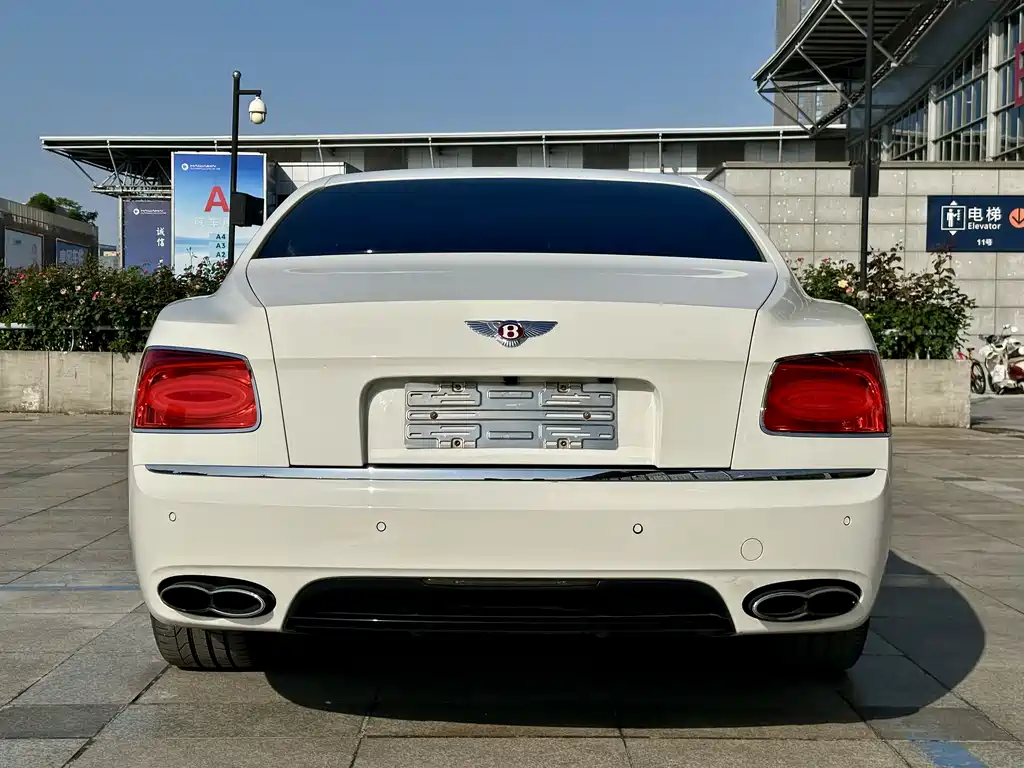 Flying Spur 4.0 T V8 S Standard