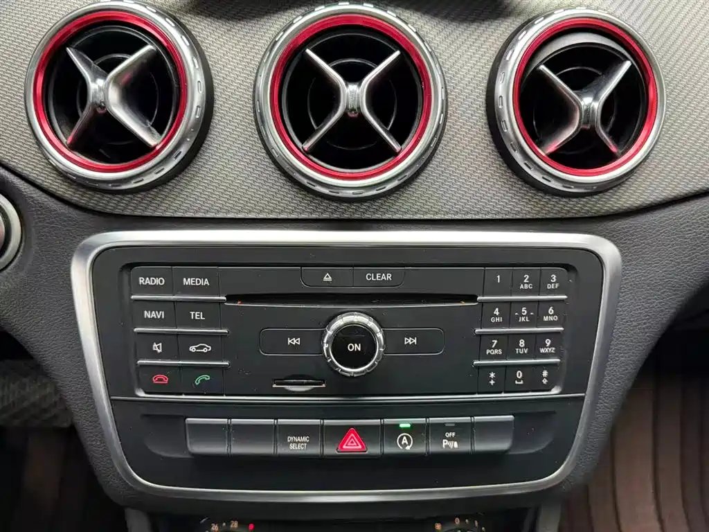 Mercedes-Benz GLA GLA 200 Fashion