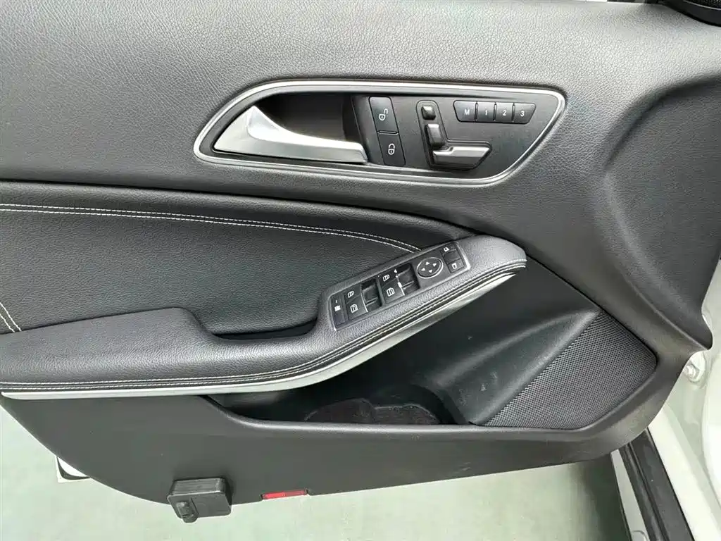 Mercedes-Benz GLA GLA 200 Fashion