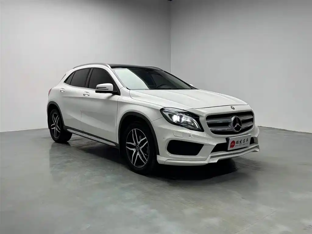 Mercedes-Benz GLA GLA 200 Fashion