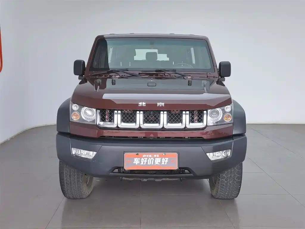 BAIC BJ40 40 L 2.0 T Manual 4 WD Distinguished
