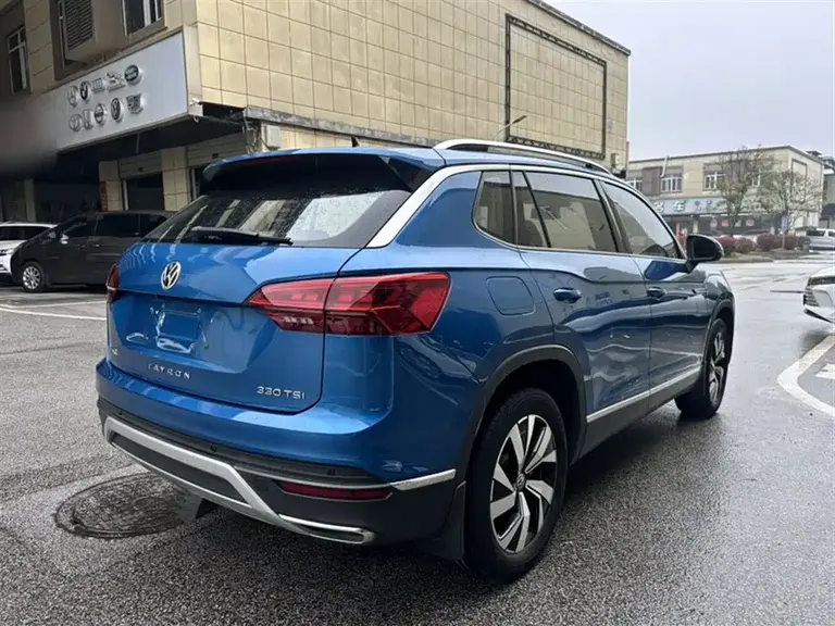 Volkswagen Tayron 330 TSI 2 WD Luxury Connected