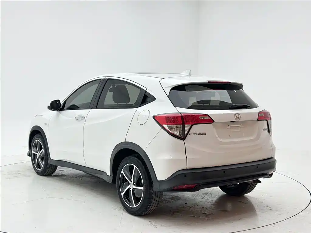 Vezel 1.5 L CVT Pioneer