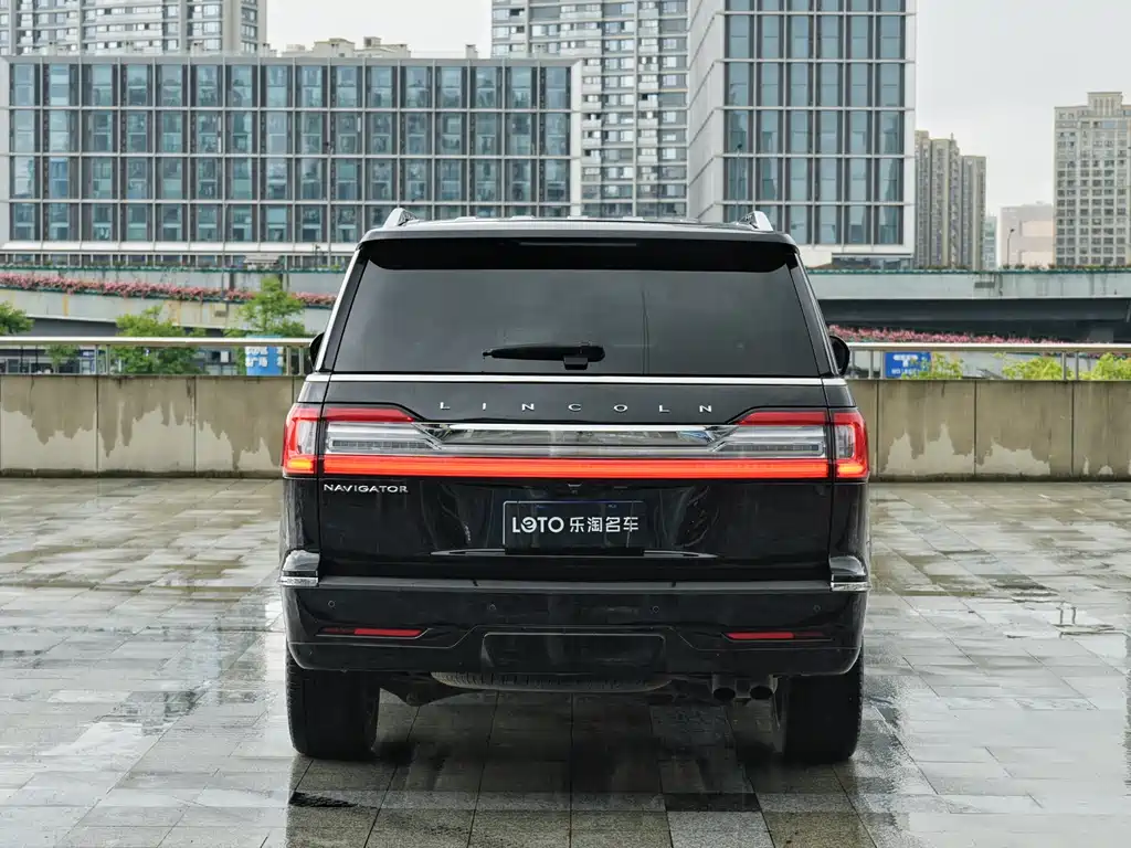 Navigator 3.5 T Honor Shine