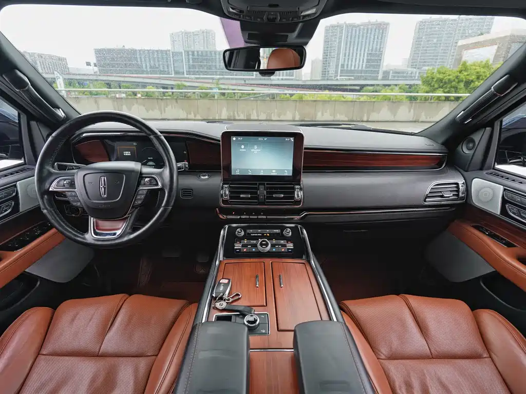 Navigator 3.5 T Honor Shine