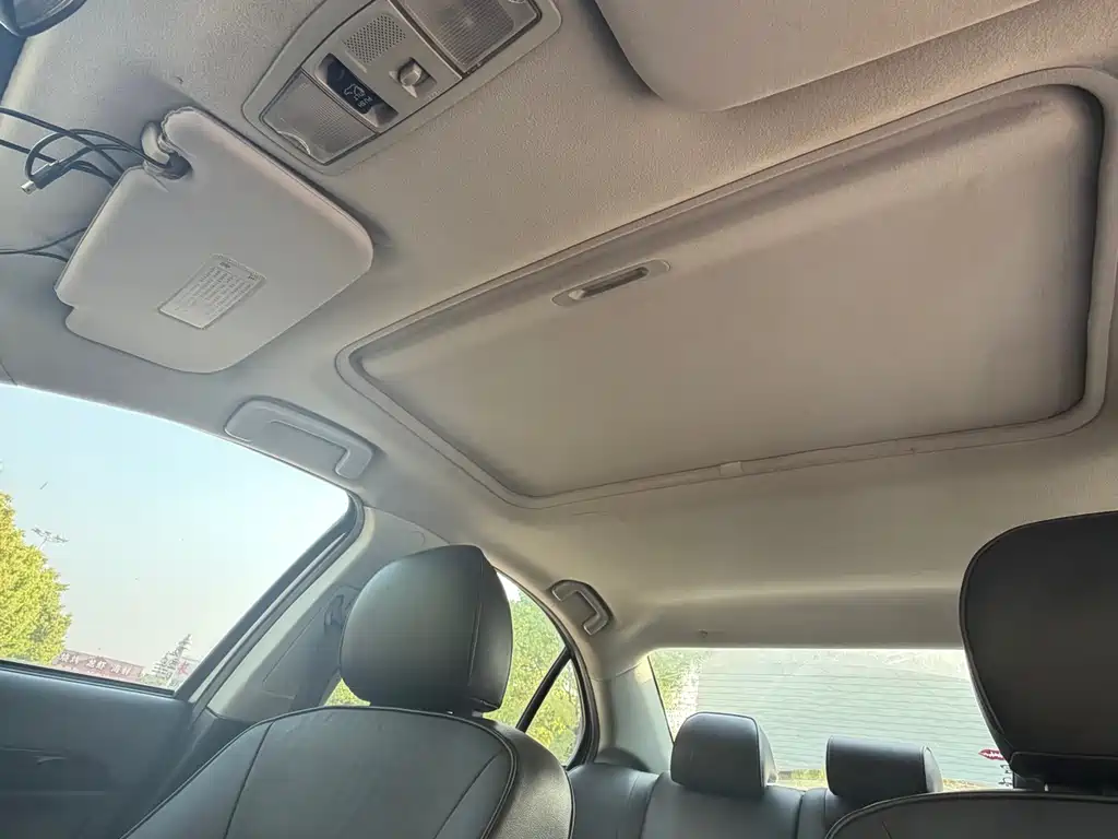 Lancer EX Zhishang 1.8 L CVT Luxury