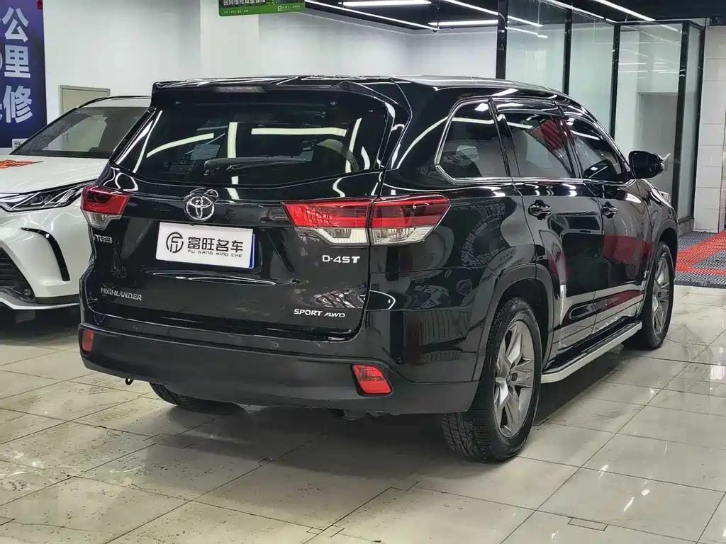 Highlander 2.0 T 4 WD Distinguished 7-seat