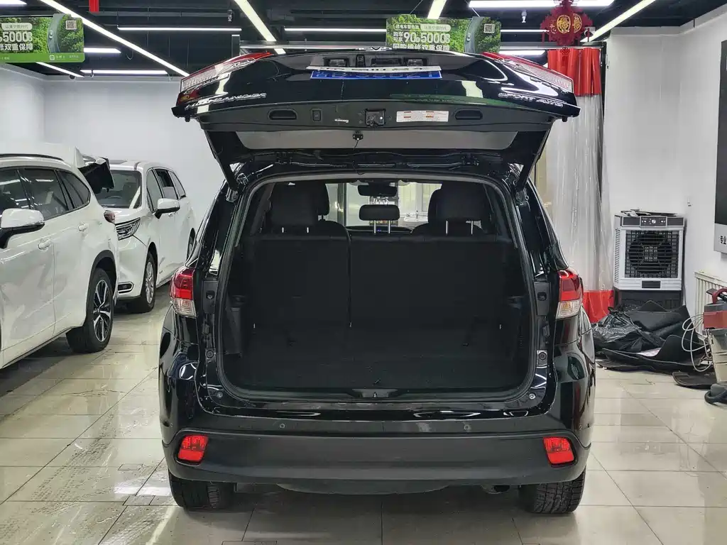 Highlander 2.0 T 4 WD Distinguished 7-seat