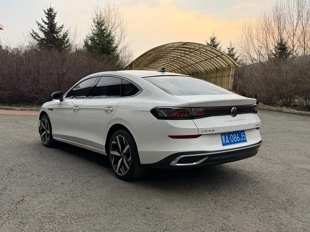 Lamando Lamando L 280 TSI DSG Spicy Cool