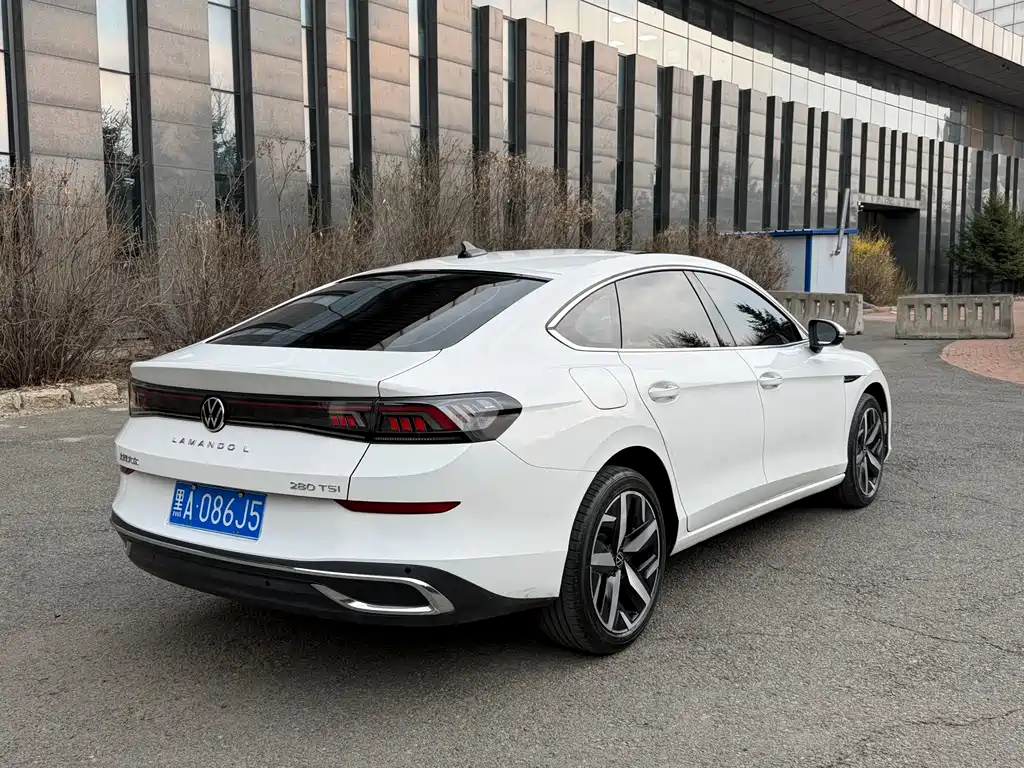 Lamando Lamando L 280 TSI DSG Spicy Cool