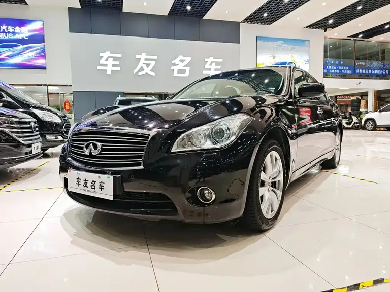 Infiniti Q70 Q70 L 2.5 L Comfort