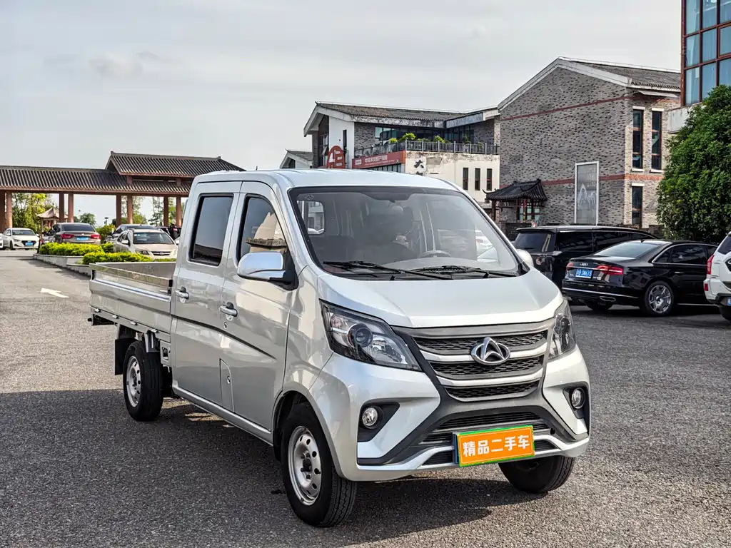 Changan Xingka 长安星卡 2020款 1.5 L标准型双排货车DAM15 KR
