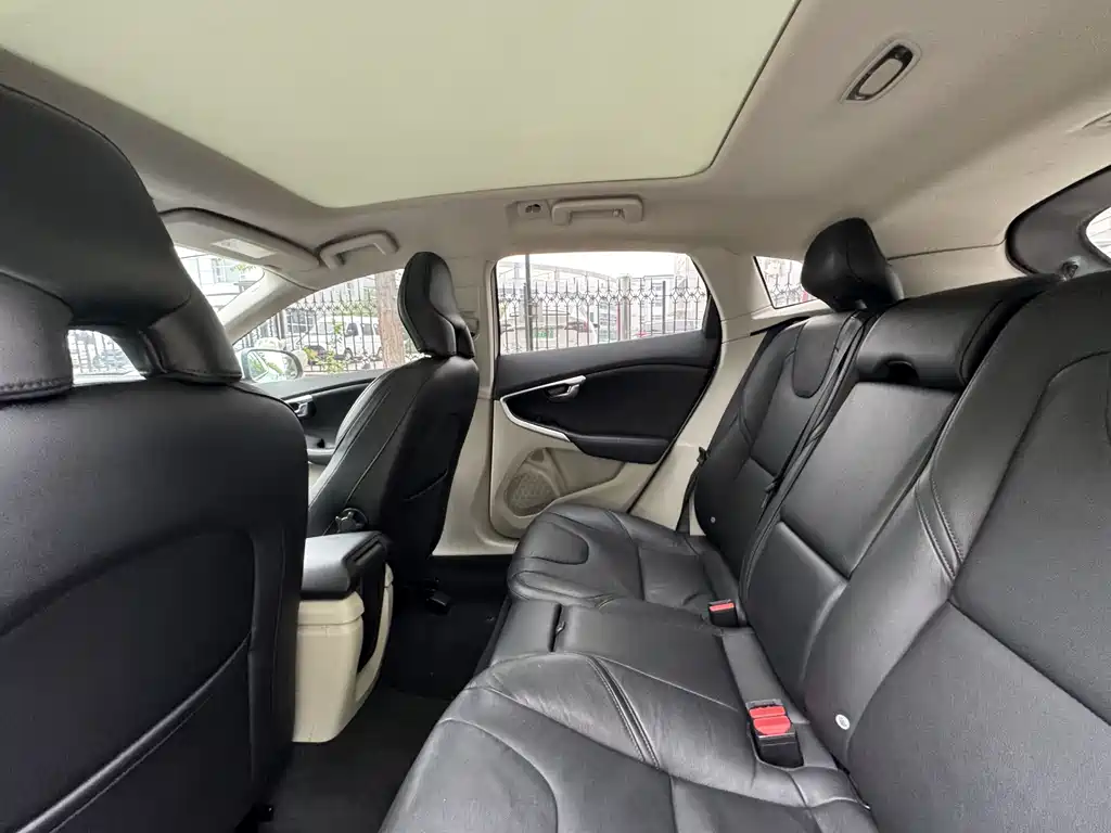 Volvo V40 1.6 T Smart Ease