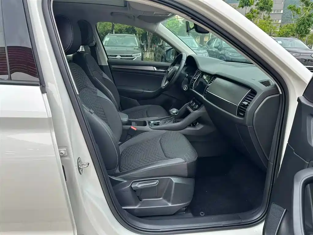 Kodiaq Facelift TSI330 5-seat 2 WD Comfort