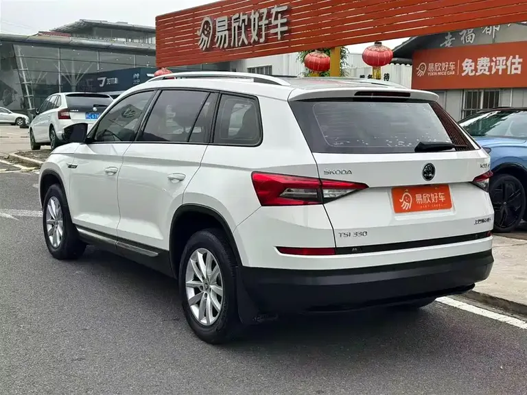 Skoda Kodiaq Facelift TSI330 5-seat 2 WD Comfort