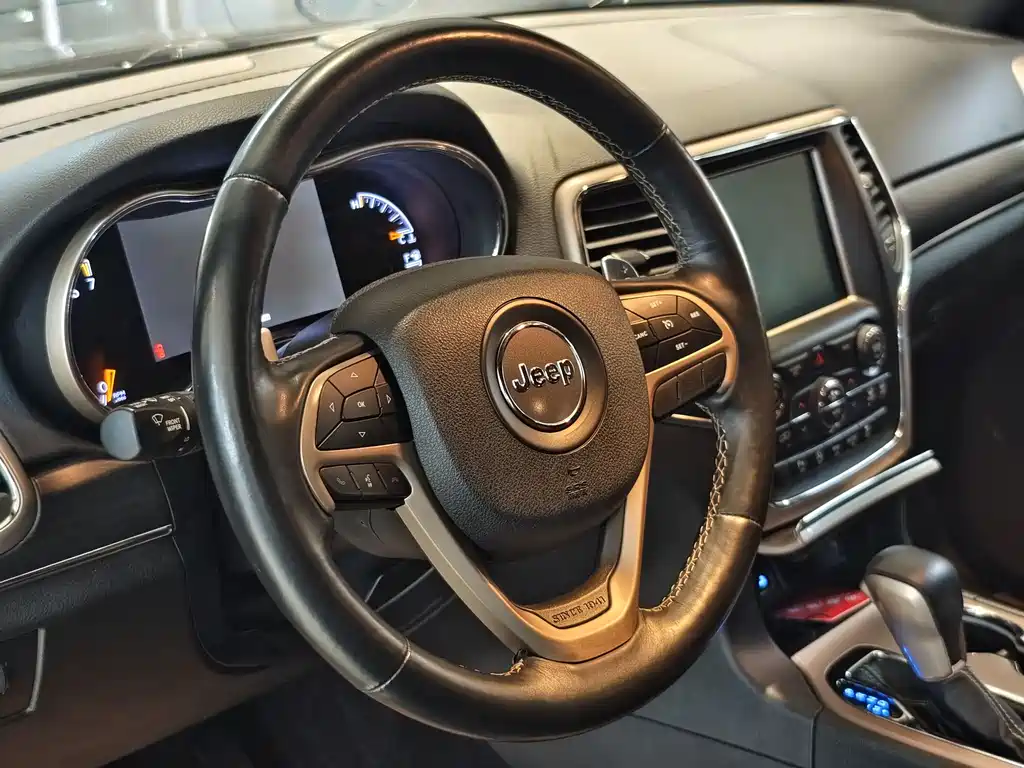Grand Cherokee (Import) 3.6 L Elite Navigation